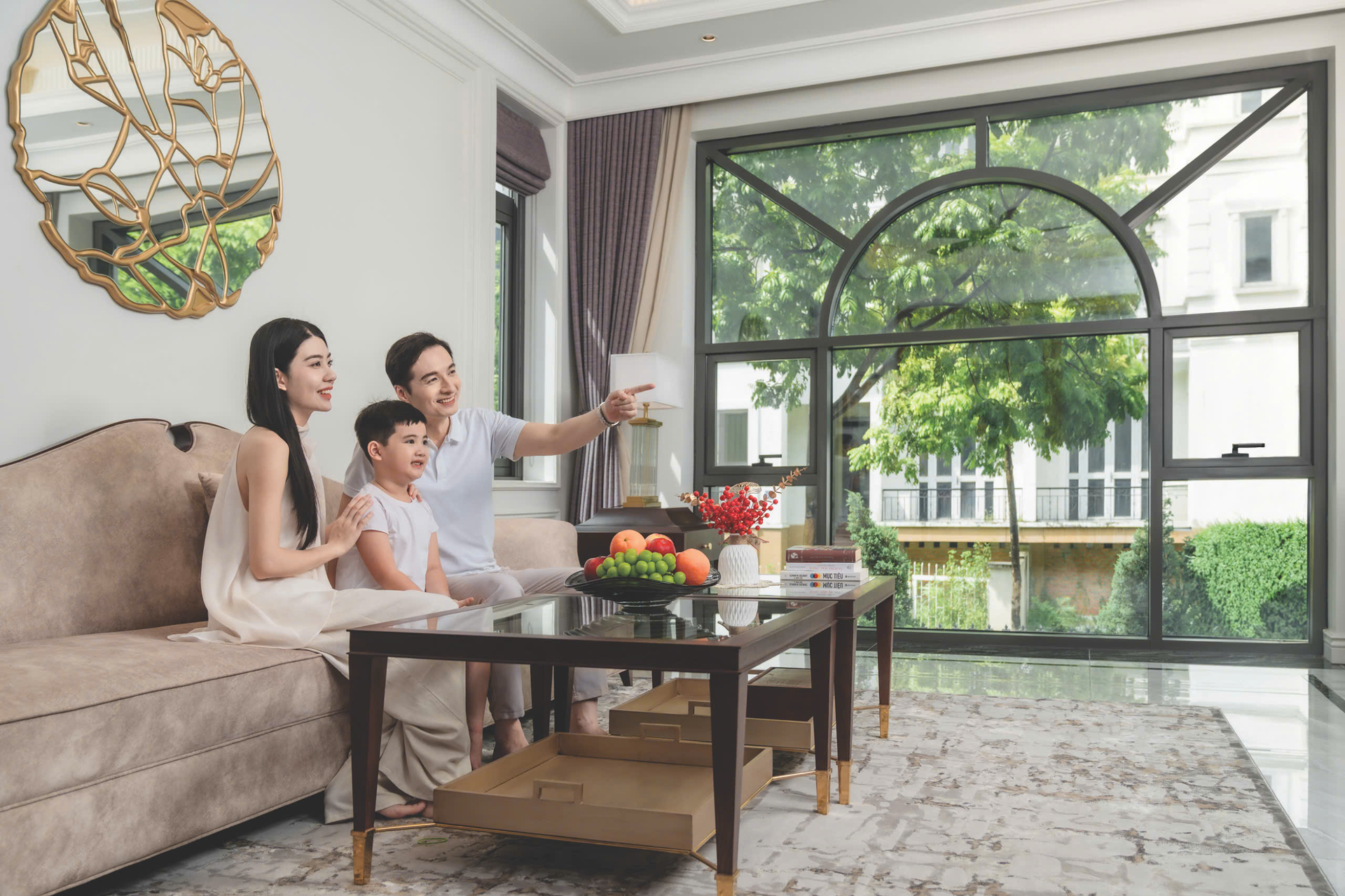 Từ ồn ào đến yên tĩnh: Khi hệ cửa thay đổi trải nghiệm sống