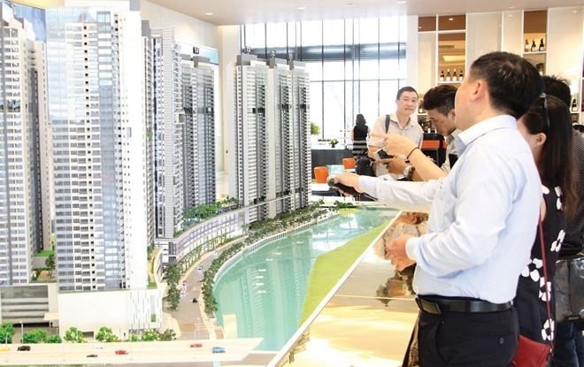 Lãi suất tăng cao, người vay mua nhà đất cần làm gì?
