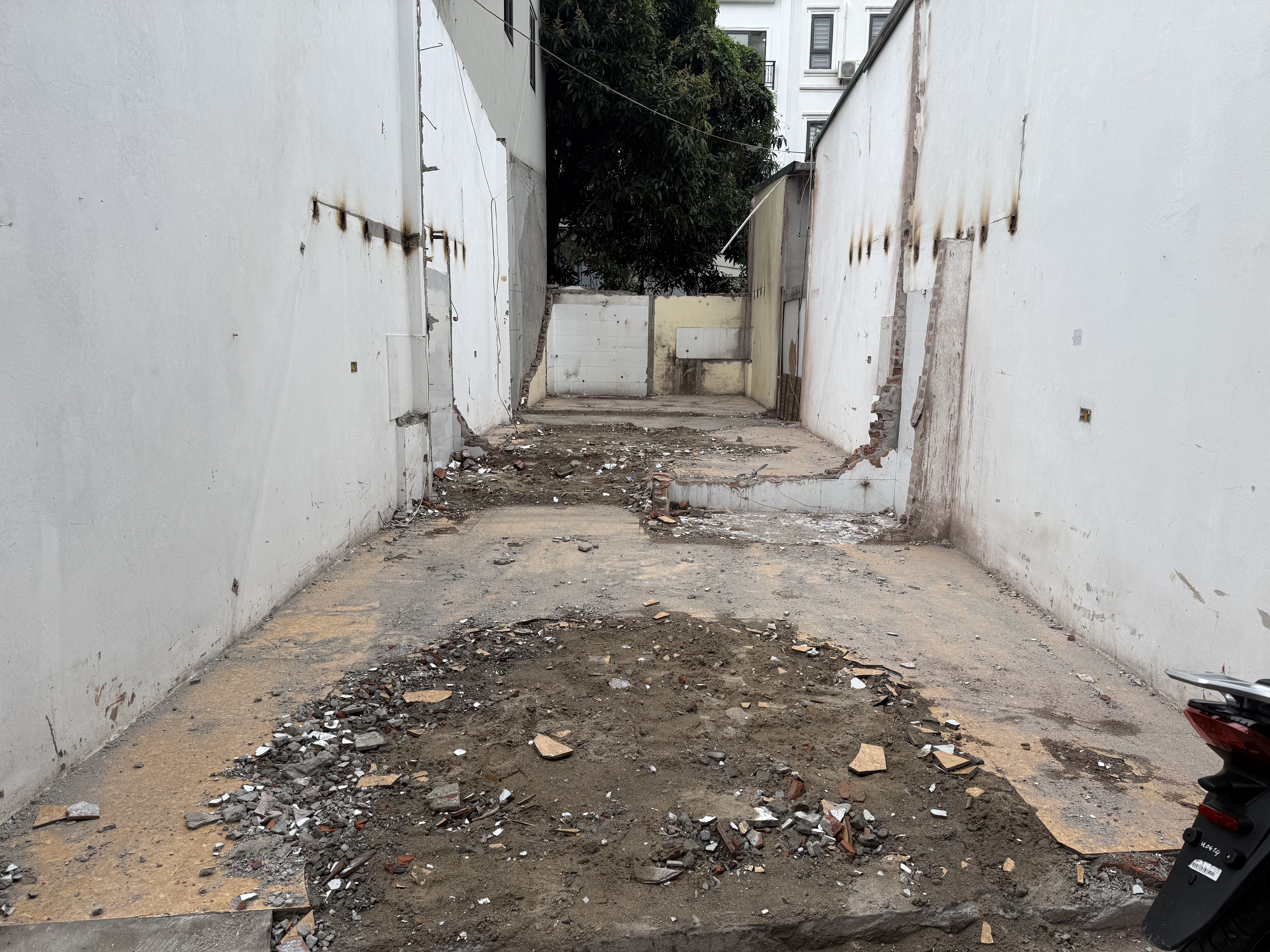 Bán đất Tứ Hiệp, Thanh Trì diện tích 66m2, mặt tiền 4m Ô tô đỗ cửa, giá 10.2 tỷ