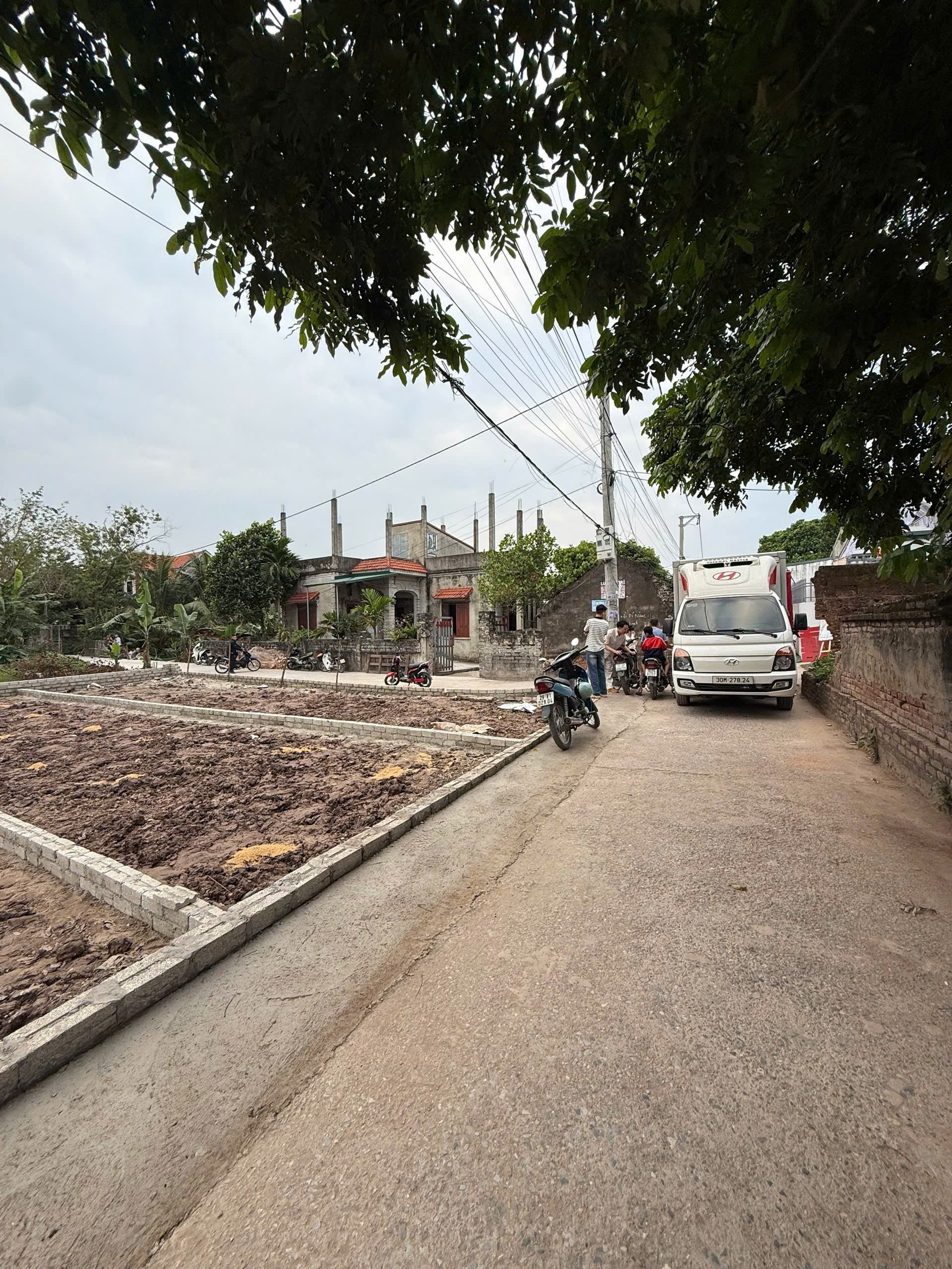 Siêu Phẩm Rẻ Nhất Khu - F0 TRỤC CHÍNH Kinh Doanh Mọi Mặt Hàng - Đường Thông Các Ngả - 1