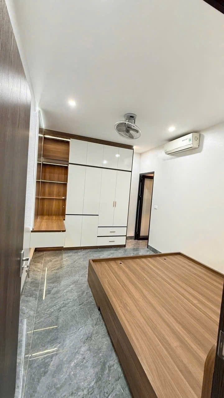 Bán nhà đẹp Ngũ Hiêp gần Vũ Lăng, 80m full nội thất. Chỉ 6.x ty